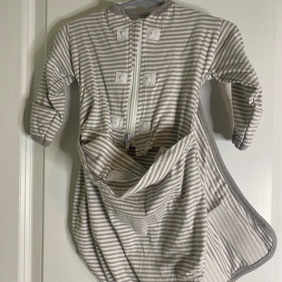 Hat + Long Sleeve Swaddle Sack Bundle - Picture 2 of 7